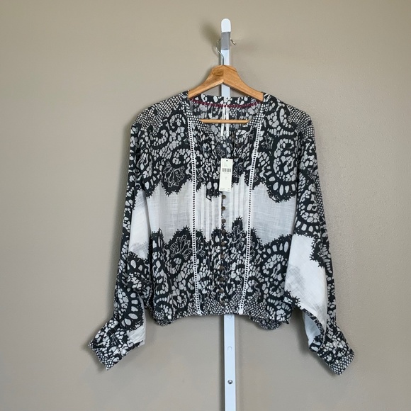 Anthropologie Puff-Sleeve Peasant Blouse - Picture 6 of 16